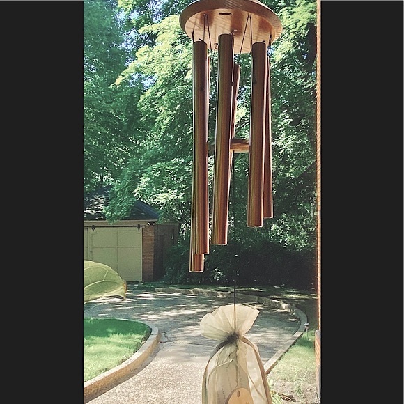 30” Wind chimes with oak top & oak clacker, copper tubbing & bronze dragonfly - Picture 9 of 11